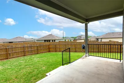 240 W Possum Kingdom Drive W, Kyle, TX 78640 - Photo 34