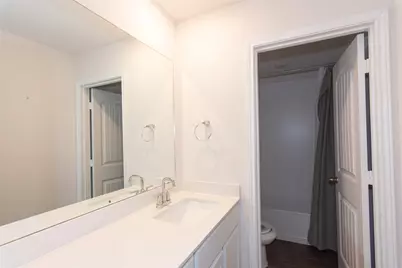 240 W Possum Kingdom Drive W, Kyle, TX 78640 - Photo 24