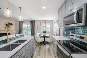 1601 Faro Dr, Austin, TX 78741 - Photo 10