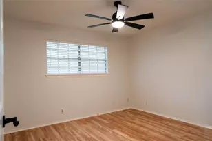 13002 Cedarhurst Cir, Austin, TX 78729 - Photo 20