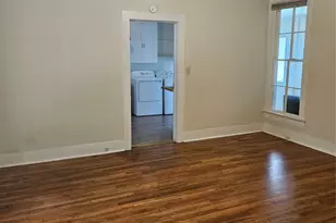 704 W 22nd St, Austin, TX 78705 - Photo 4