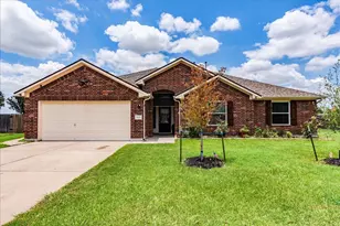 18716 Alnwick Castle Dr, Pflugerville, TX 78660 - Photo 2