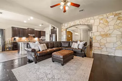 1008 N Ash Cove, Hutto, TX 78634 - Photo 18