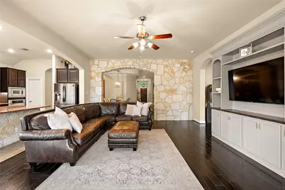 1008 N Ash Cove, Hutto, TX 78634 - Photo 14