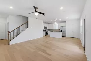 147 Golden Bell Wy, Buda, TX 78610 - Photo 4