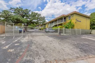 2302 E Side Dr, Austin, TX 78704 - Photo 22