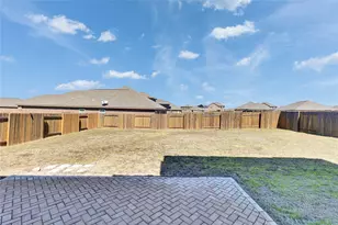 18512 Quiet Range Dr, Elgin, TX 78621 - Photo 26