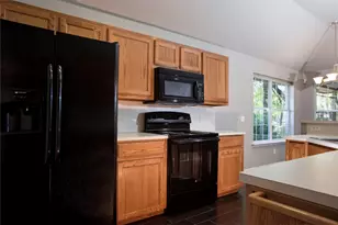 1401 Girard St, San Marcos, TX 78666 - Photo 6