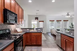 12101 Timber Heights Dr, Austin, TX 78754 - Photo 10