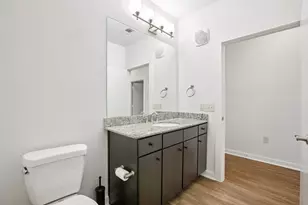 1900 Barton Springs Rd, Austin, TX 78704 - Photo 20