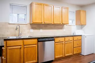 2841 San Gabriel St, Austin, TX 78705 - Photo 20
