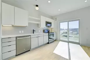 100 W Mockingbird Ln, Austin, TX 78745 - Photo 10