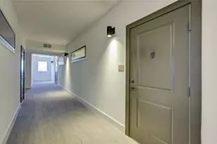 100 W Mockingbird Ln, Austin, TX 78745 - Photo 2