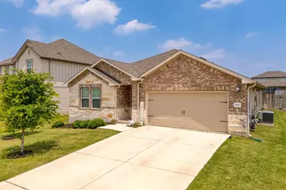 200 Waterway Avenue, Hutto, TX 78634 - Photo 2