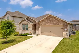 200 Waterway Ave, Hutto, TX 78634 - Photo 2