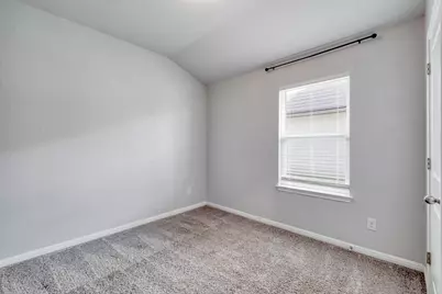 200 Waterway Avenue, Hutto, TX 78634 - Photo 12