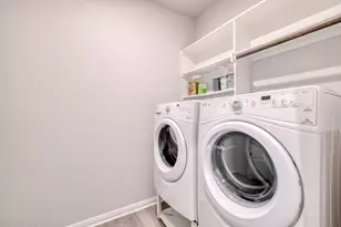 200 Waterway Ave, Hutto, TX 78634 - Photo 14