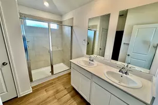 5017 Hazelnut Ln, Del Valle, TX 78617 - Photo 4