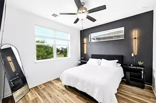 8009 Mellencamp Dr, Austin, TX 78744 - Photo 14