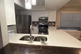 9511 Meadowheath Dr, Austin, TX 78729 - Photo 6