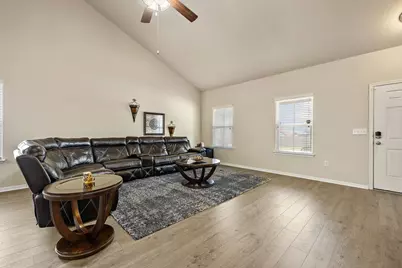 605 San Antonio Riverwalk Walk, Hutto, TX 78634 - Photo 6