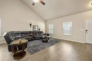 605 San Antonio Riverwalk Walk, Hutto, TX 78634 - Photo 6