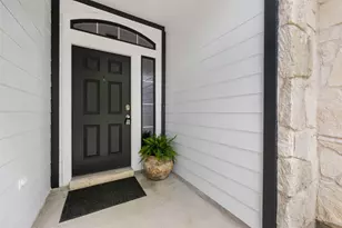 102 Anderson St, Hutto, TX 78634 - Photo 4