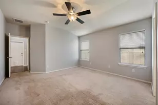 102 Anderson St, Hutto, TX 78634 - Photo 18