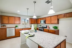 421 Holiday Creek Ln, Georgetown, TX 78633 - Photo 8