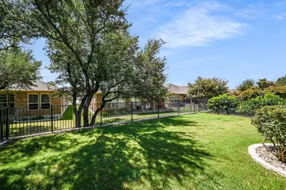 421 Holiday Creek Lane, Georgetown, TX 78633 - Photo 22