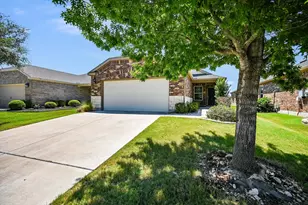 421 Holiday Creek Ln, Georgetown, TX 78633 - Photo 2