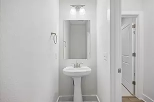 8503 McKamy Dr, Austin, TX 78744 - Photo 12