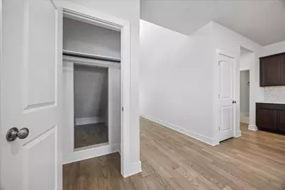 8503 McKamy Drive, Austin, TX 78744 - Photo 6