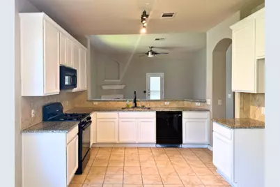3304 Winding Shore Lane, Pflugerville, TX 78660 - Photo 10