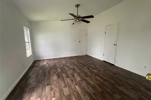 330 Grandview Dr, San Marcos, TX 78666 - Photo 10