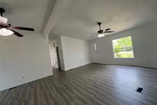 330 Grandview Dr, San Marcos, TX 78666 - Photo 6