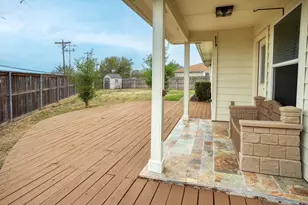 106 Double Barrel Ct, Bastrop, TX 78602 - Photo 30