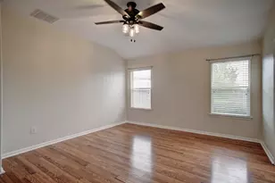 106 Double Barrel Ct, Bastrop, TX 78602 - Photo 18