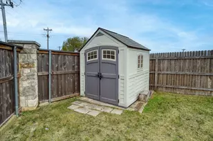 106 Double Barrel Ct, Bastrop, TX 78602 - Photo 24