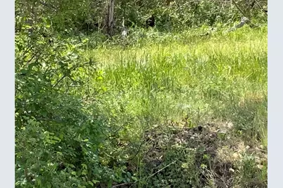 501 Monument Street, Lockhart, TX 78644 - Photo 4