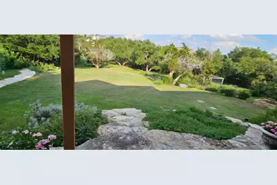 10210 Twin Lake Loop, Dripping Springs, TX 78620 - Photo 2