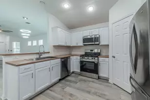 12412 Jamie Dr, Manor, TX 78653 - Photo 14