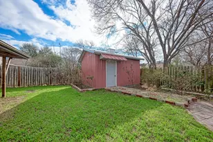 1307 Meadgreen Dr, Austin, TX 78758 - Photo 32