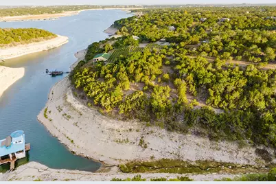 18504 Marshalls Harbor Cove, Jonestown, TX 78645 - Photo 2