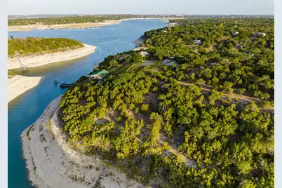 18504 Marshalls Harbor Cove, Jonestown, TX 78645 - Photo 10