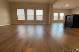 9310 Bennett Frst, Converse, TX 78109 - Photo 6