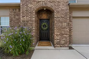 314 Dusky Thrush Dr, Kyle, TX 78640 - Photo 2
