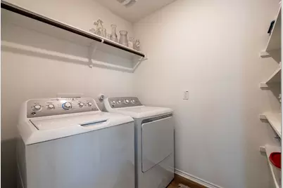 541 Barcelona Street, Kyle, TX 78640 - Photo 16