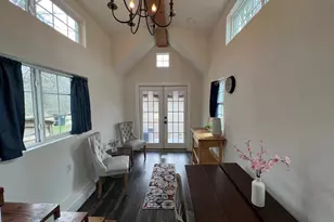 128 Arrowhead Ct, Bastrop, TX 78602 - Photo 2