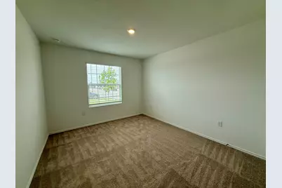 106 Camargue Dr, Hutto, TX 78634 - Photo 10